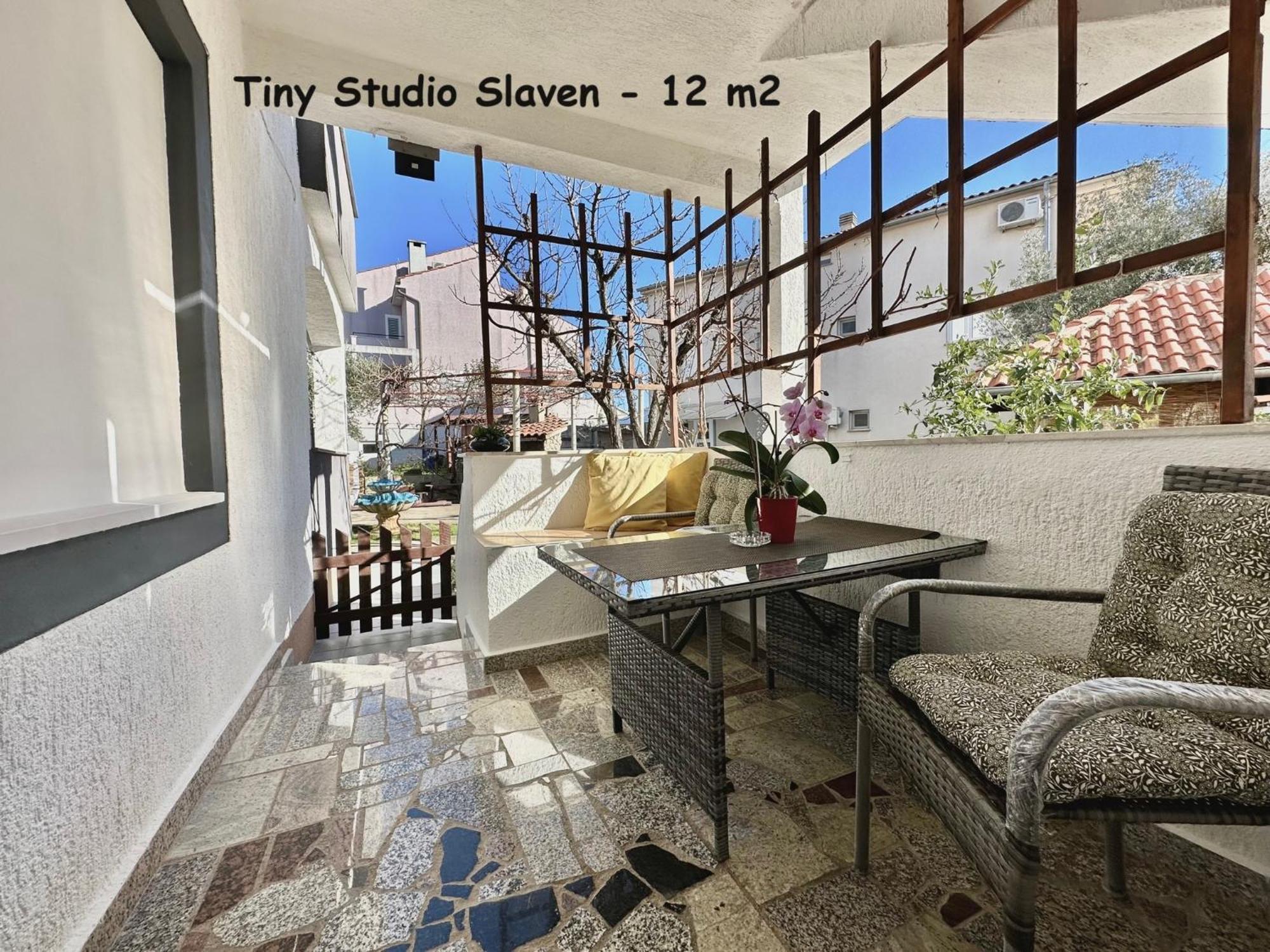 Apartments Hajl Krk Town Luaran gambar