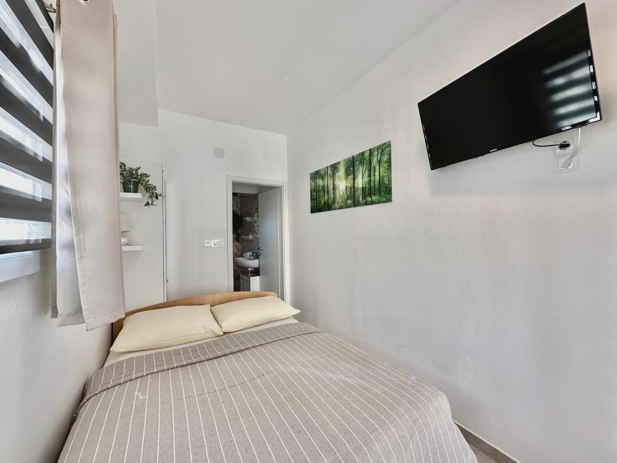 Apartments Hajl Krk Town Luaran gambar
