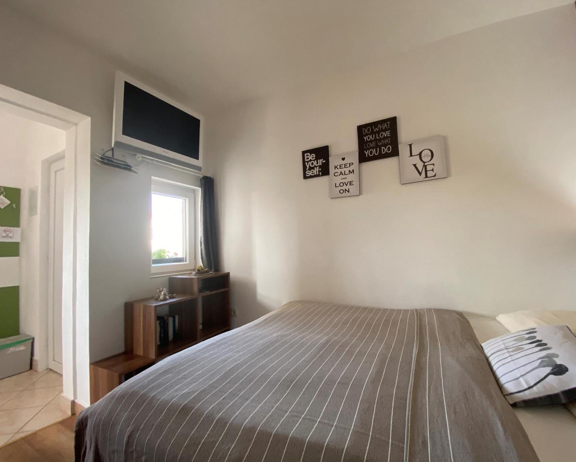 Apartments Hajl Krk Town Luaran gambar