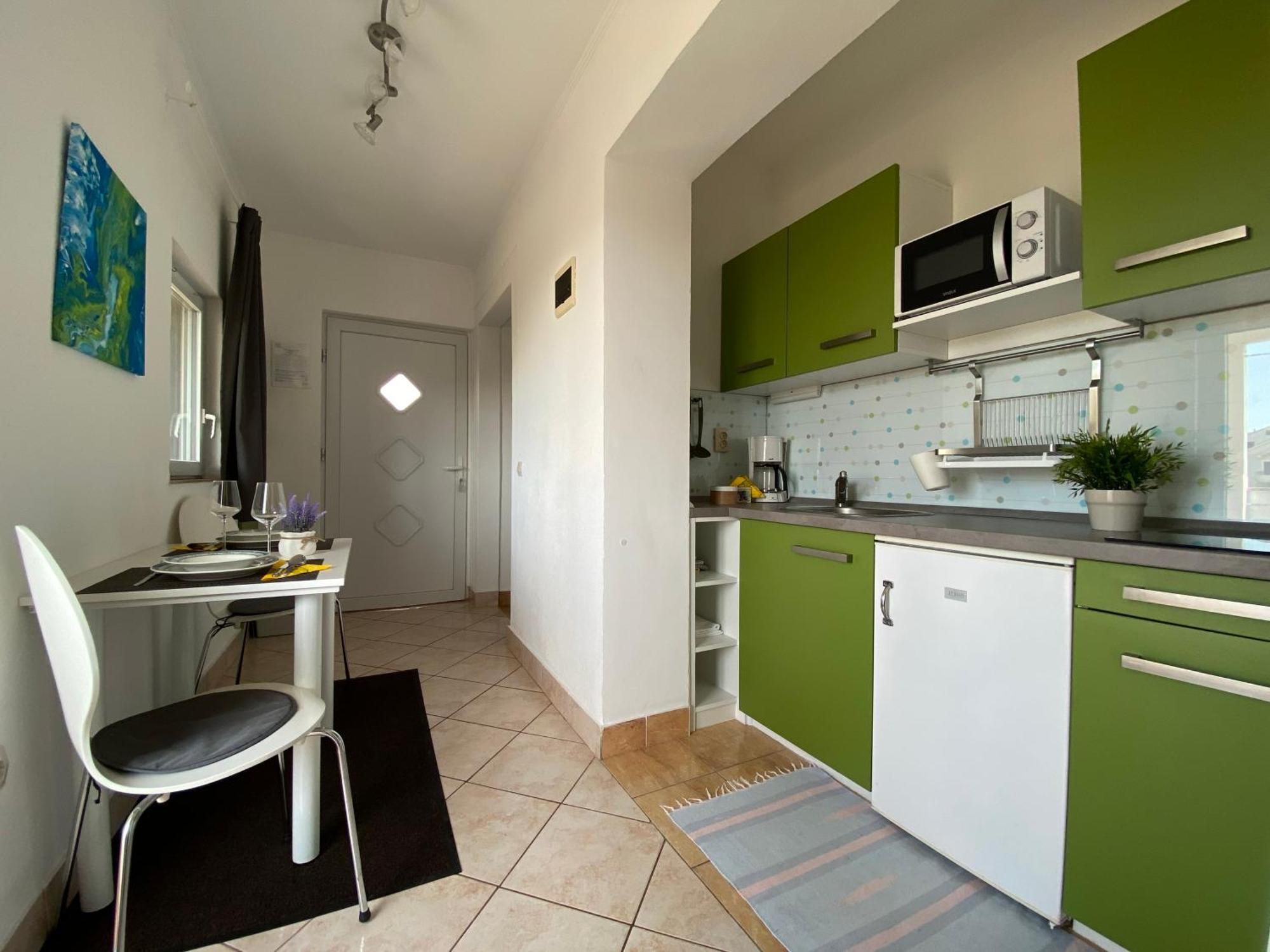 Apartments Hajl Krk Town Luaran gambar