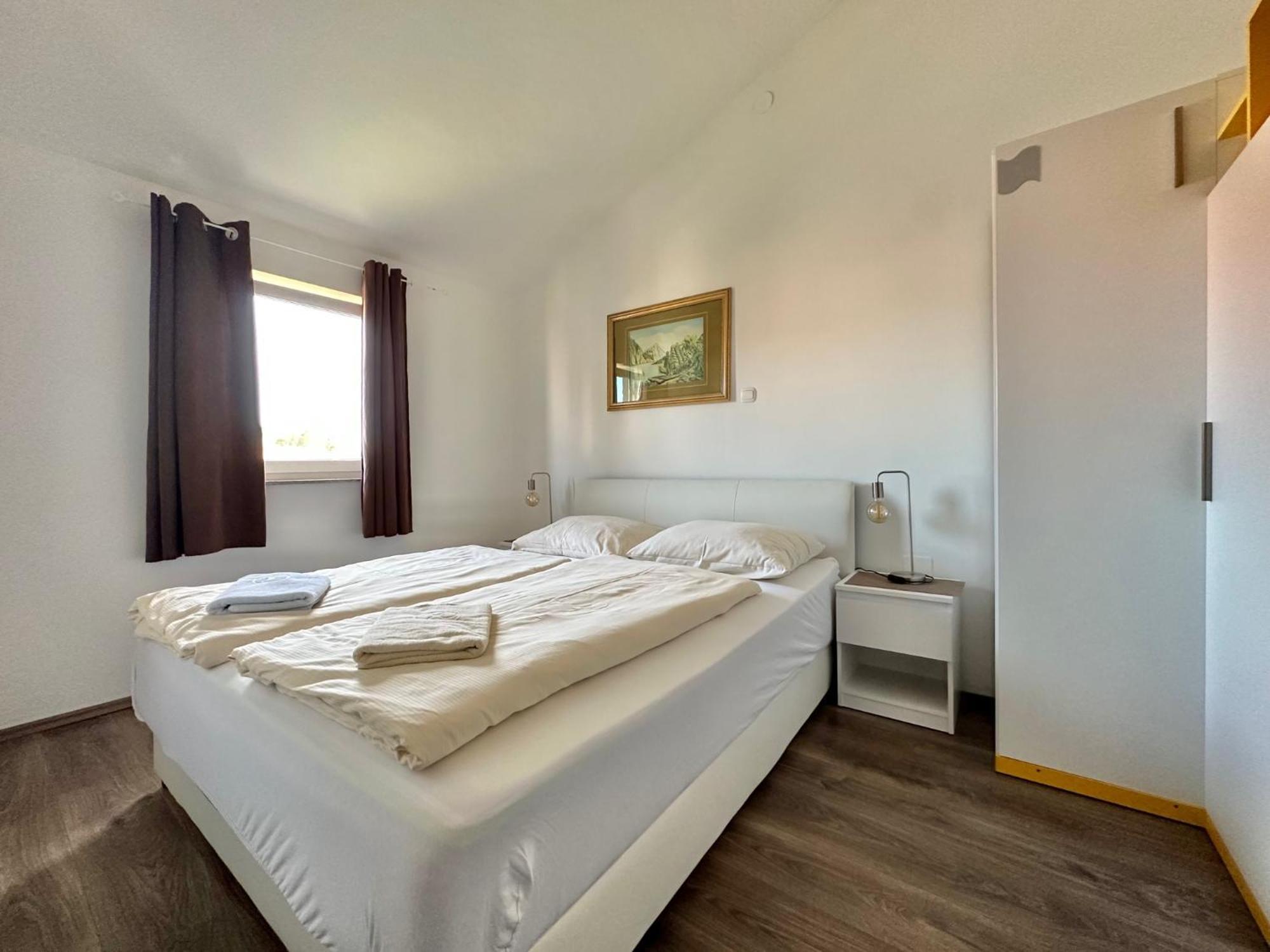 Apartments Hajl Krk Town Luaran gambar
