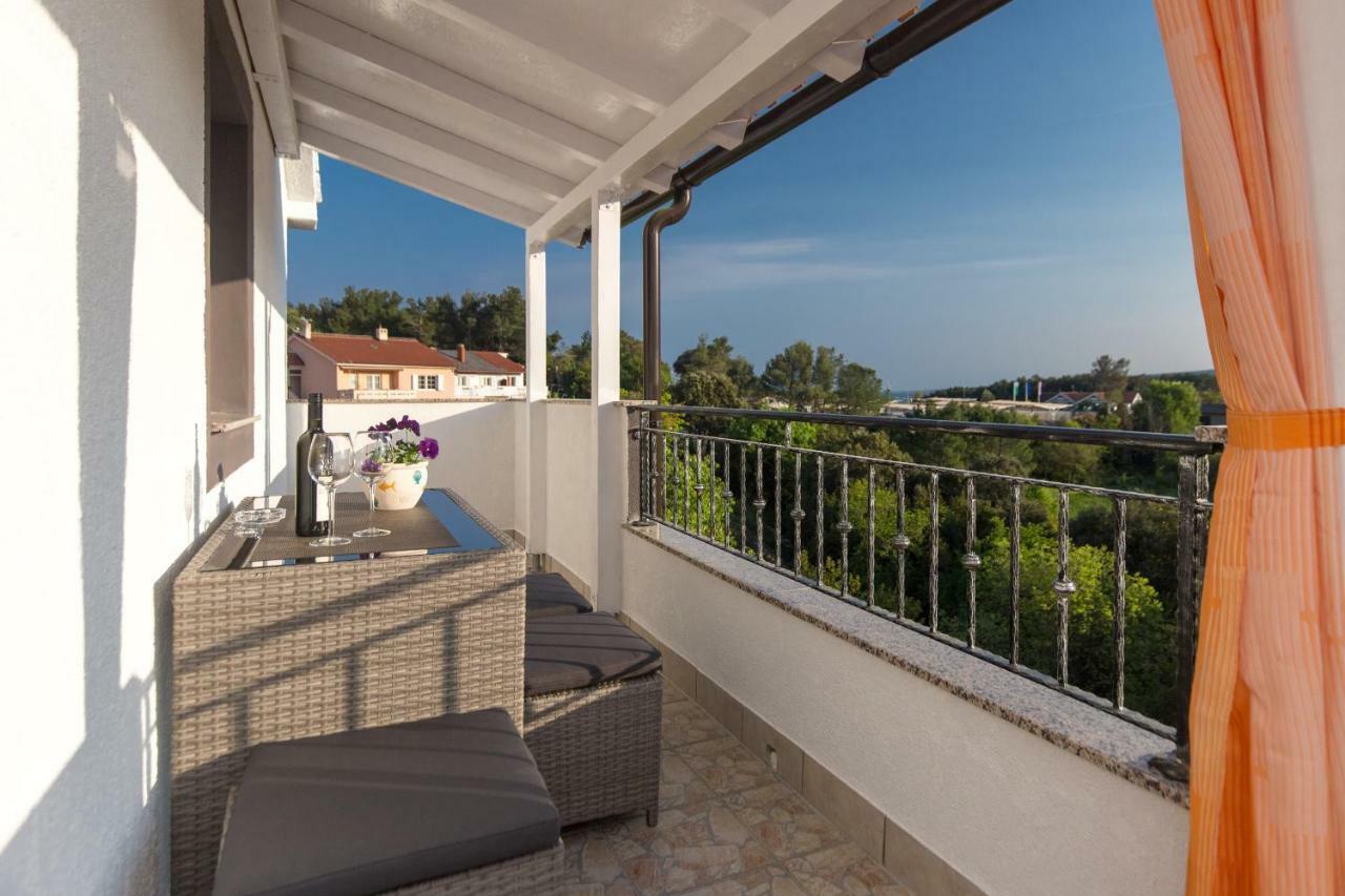 Apartments Hajl Krk Town Luaran gambar